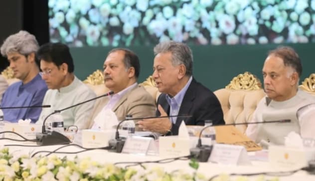 সরকারি কর্মচারীদের বেতন বৃদ্ধি দুর্নীতি কমাতে সহায়ক হতে পারে: অর্থমন্ত্রীর প্রত্যাশা