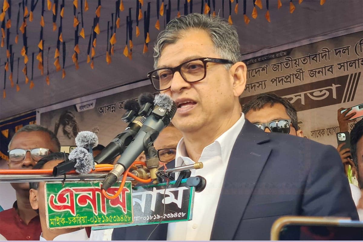 পশুর হাটে চাঁদাবাজি রুখতে কঠোর সরকার: চালু হচ্ছে বিশেষ হটলাইন
